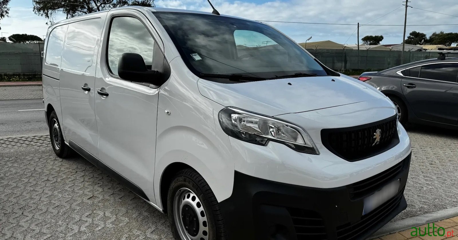 2022' Peugeot EXPERT Caixa 1.5 BlueHDi 120 photo #1