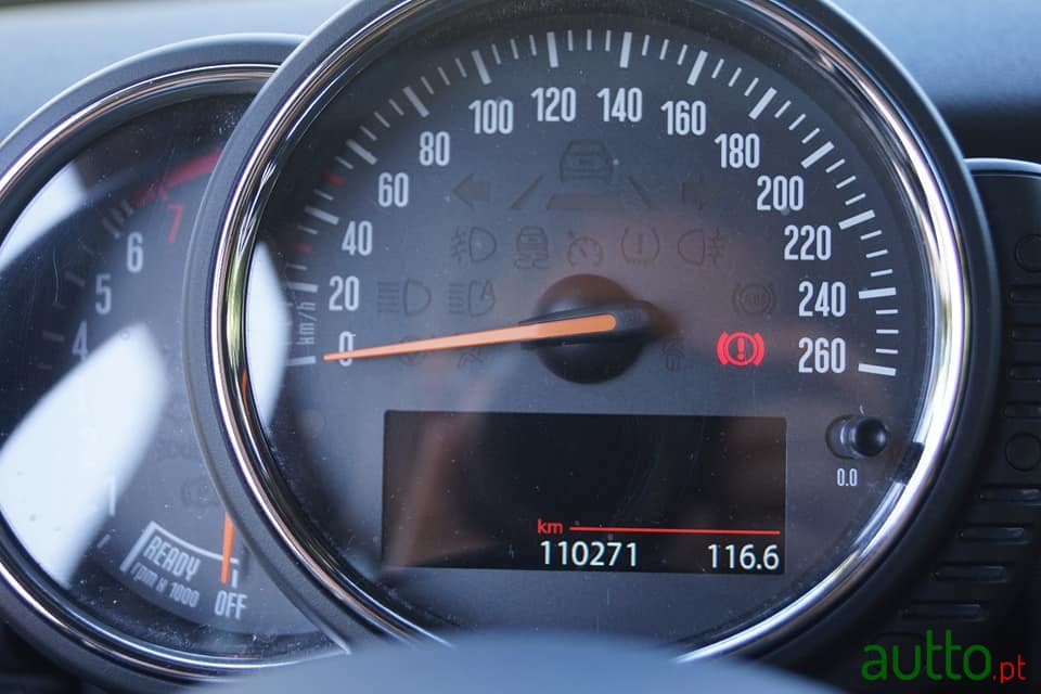 2017' MINI One photo #5