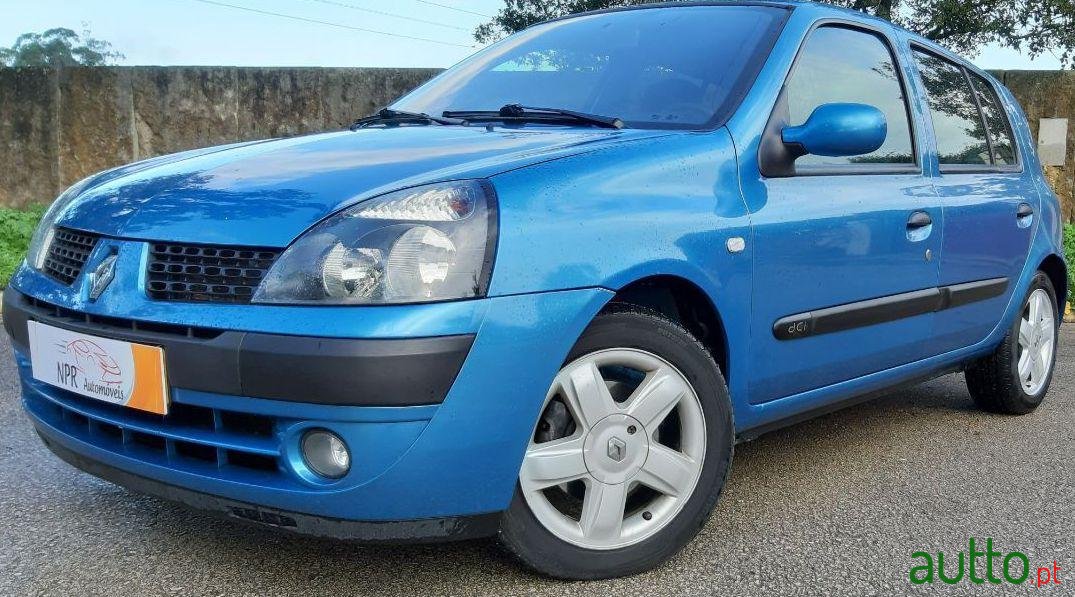 2003' Renault Clio photo #2
