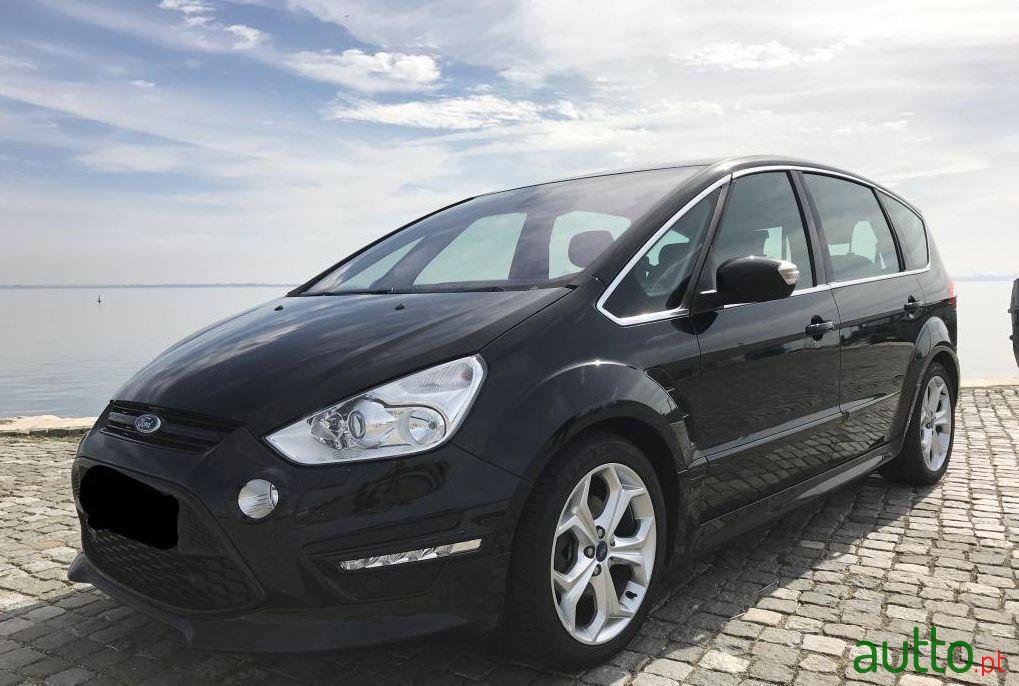 2013' Ford S-Max 2.0 TDCi Titanium 7L Aut. photo #3