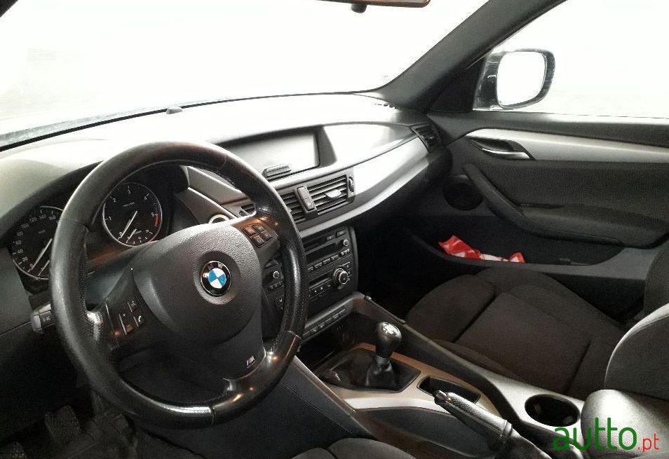 2011' BMW X1 18 D Sdrive photo #5