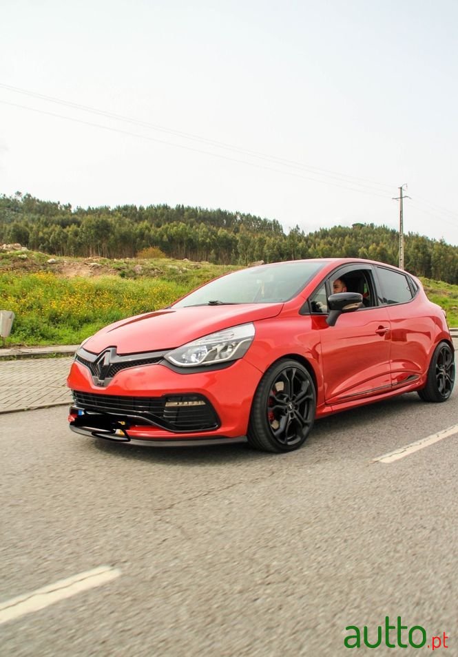 2014' Renault Clio 1.6 T Rs Edc photo #5