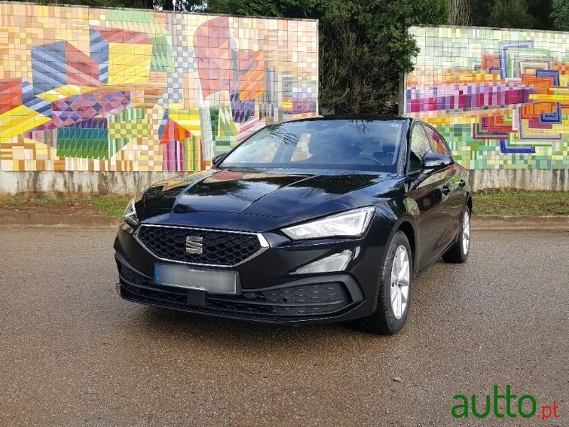 2021' SEAT Leon photo #1