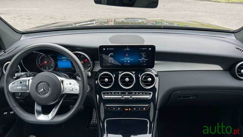 2020' Mercedes-Benz Classe Glc photo #3