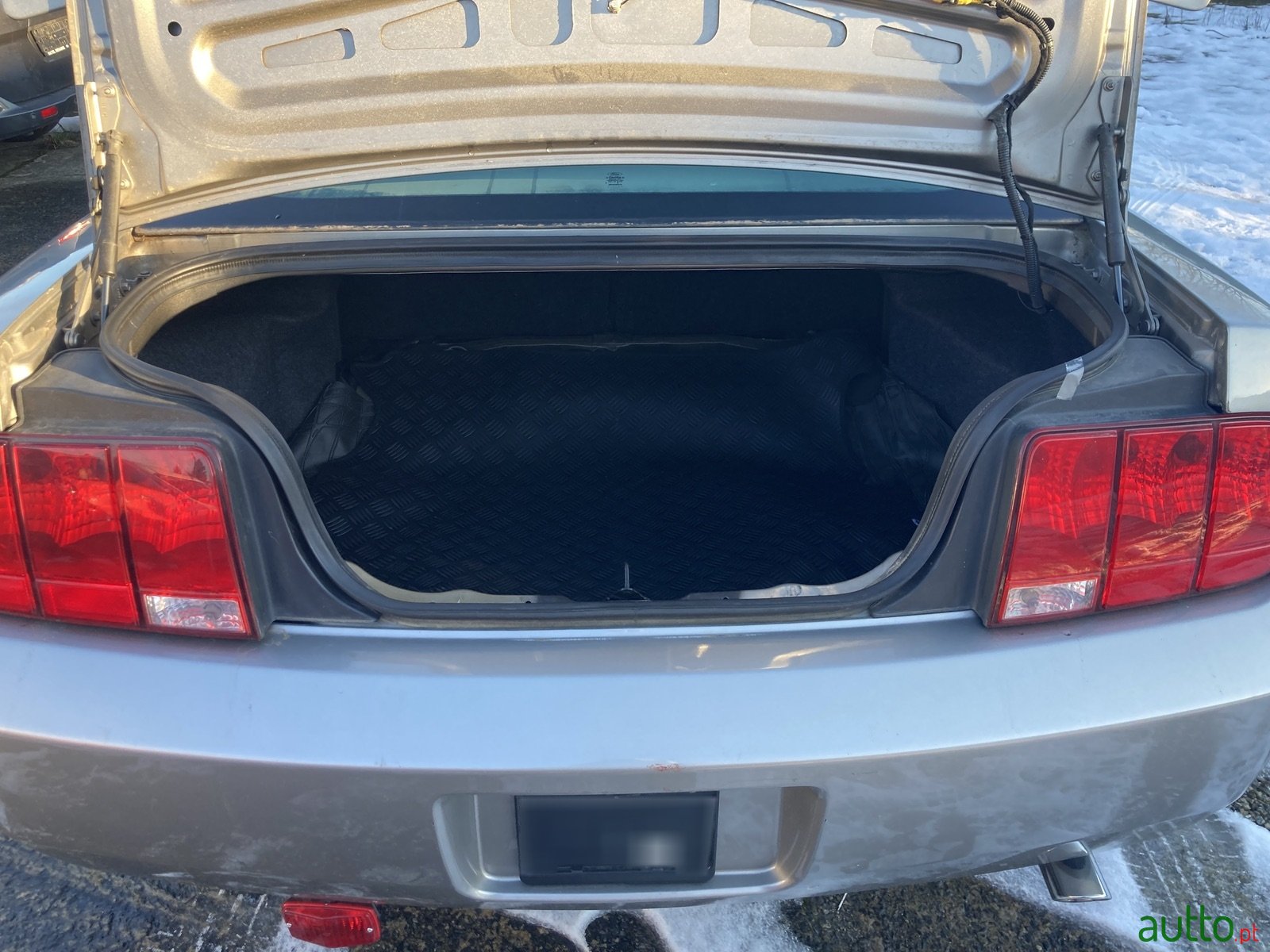 2008' Ford Mustang photo #7