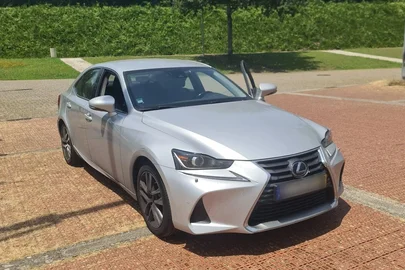 2018' Lexus IS Business