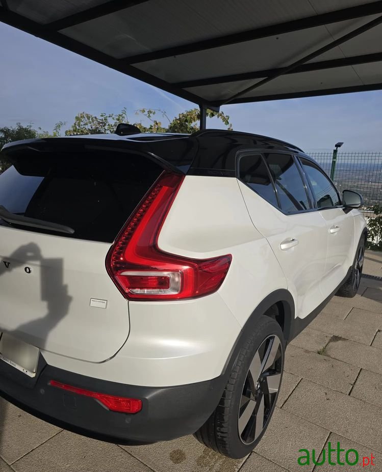 2023' Volvo Xc 40 Recharge Ultimate photo #3