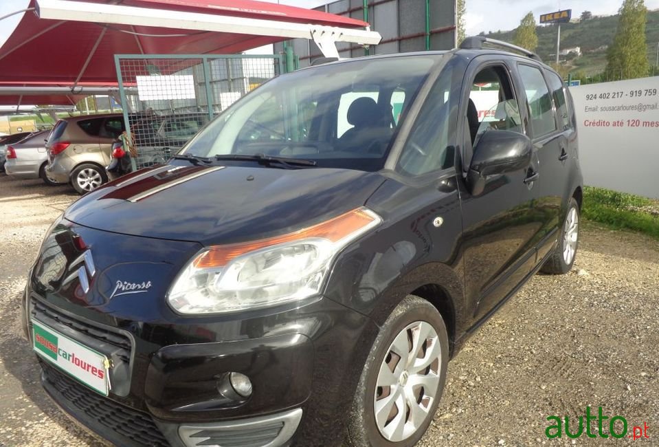 2009' Citroen C3-Picasso photo #2