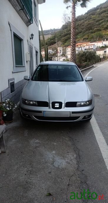 2001' SEAT Toledo photo #1