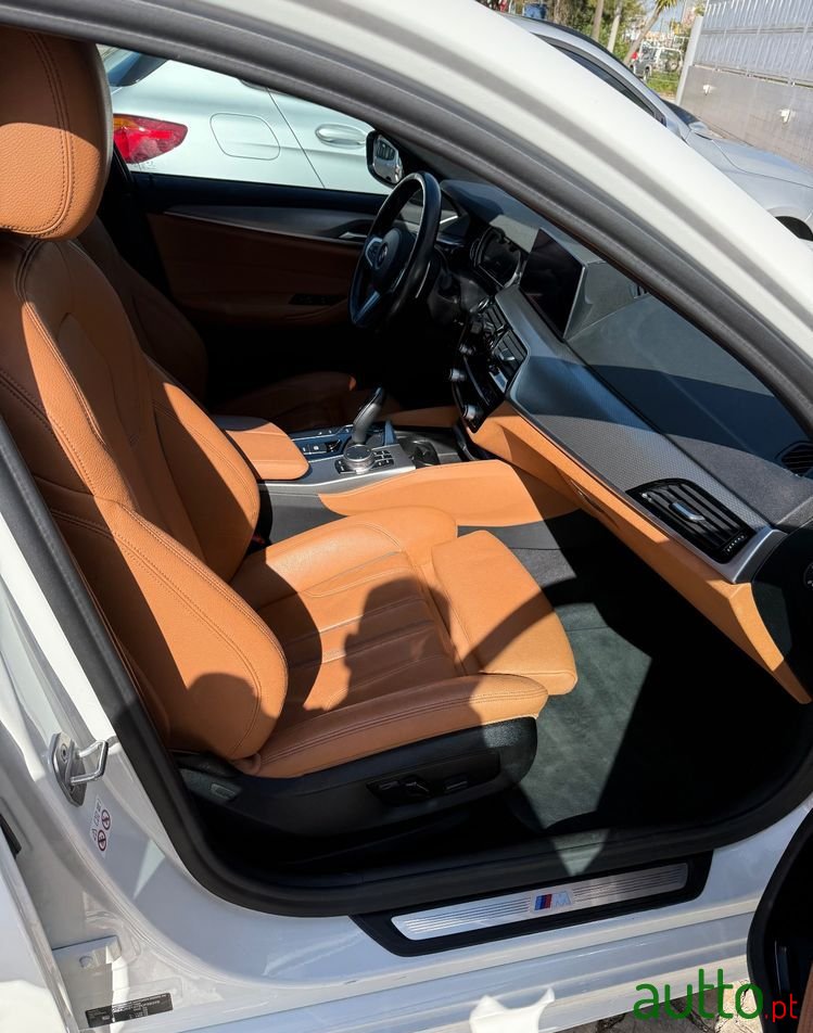2019' BMW Série 5 E Iperformance photo #3