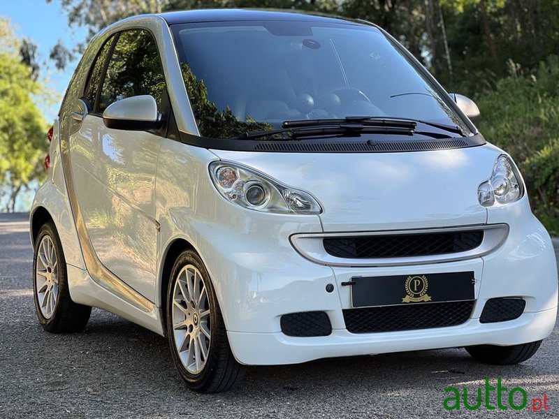 2010' Smart Fortwo photo #2