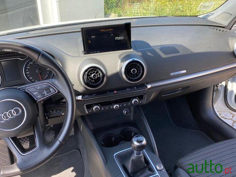 2016' Audi A3 Limousine photo #4