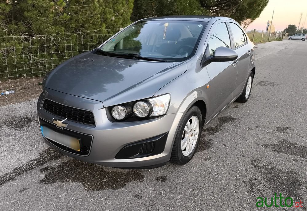 2011' Chevrolet Aveo 1.2 Lt Eco photo #1