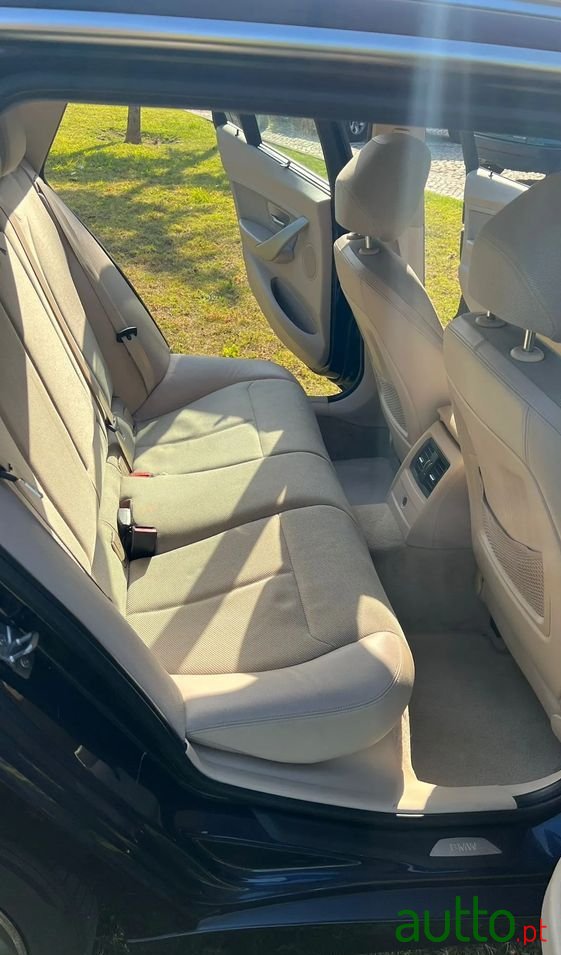 2013' BMW 325 D Touring Auto photo #5