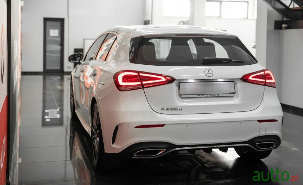 2022' Mercedes-Benz Classe A photo #4