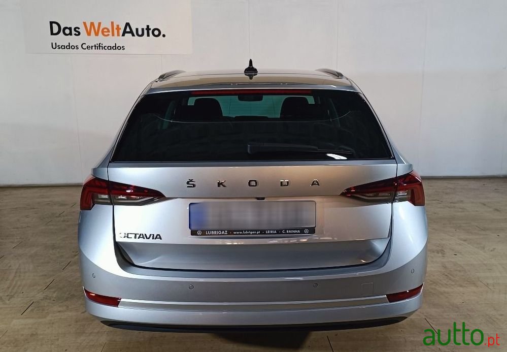2023' Skoda Octavia Break photo #5