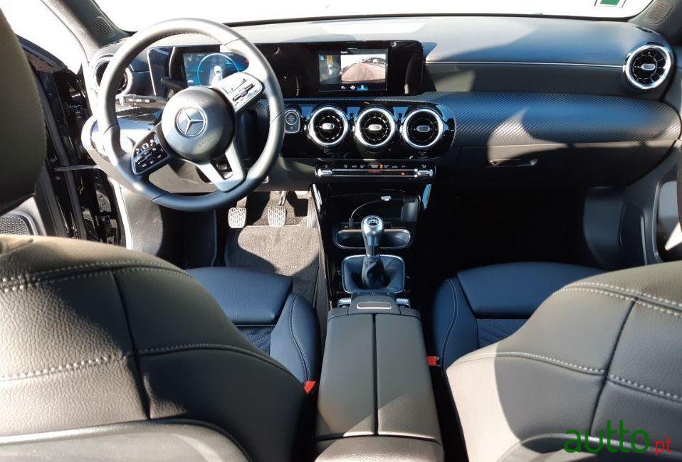 2018' Mercedes-Benz A-160 photo #4