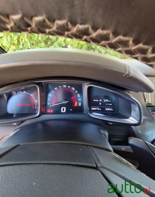 2012' Citroen DS5 photo #5