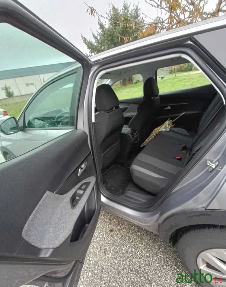 2017' Peugeot 3008 photo #3