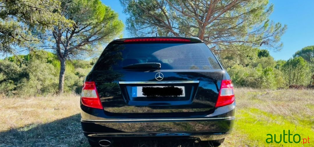 2010' Mercedes-Benz C-220 photo #5