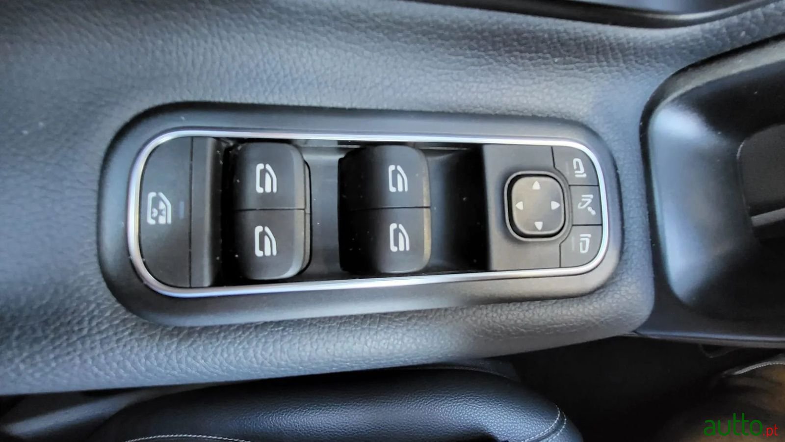 2019' Mercedes-Benz A-180 photo #6