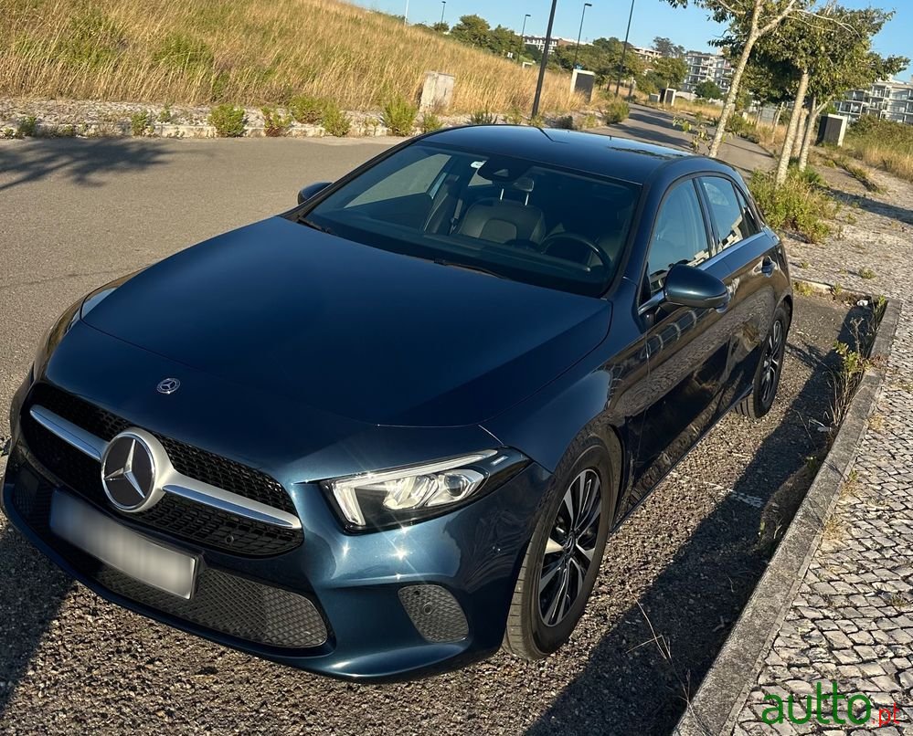 2019' Mercedes-Benz A 180 photo #2