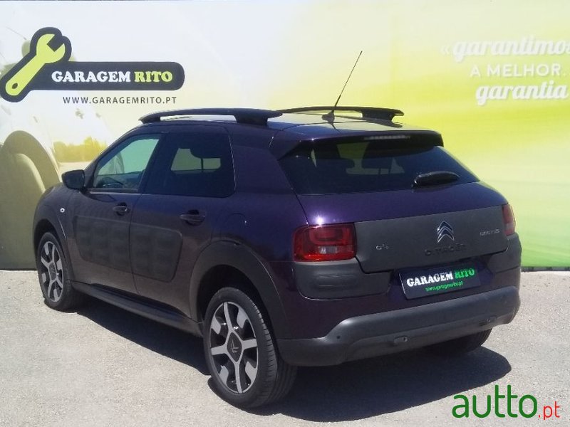 2014' Citroen C4 Cactus photo #3