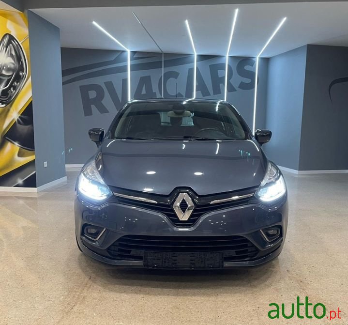 2018' Renault Clio photo #1