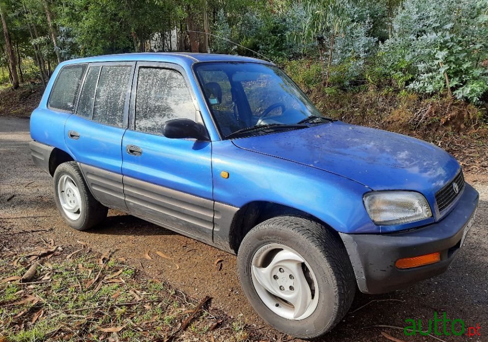 1996' Toyota RAV4 photo #1