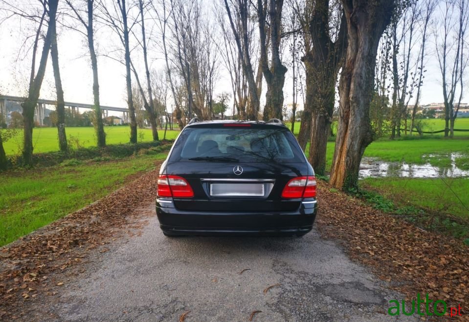 2005' Mercedes-Benz E 280 Cdi Elegance Aut. photo #3