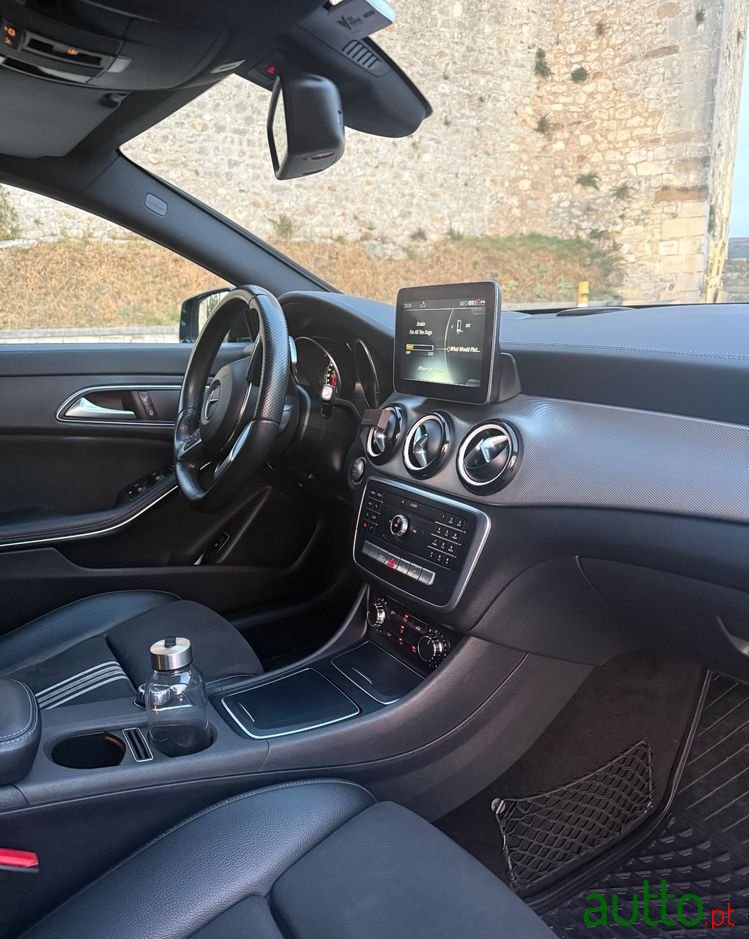 2017' Mercedes-Benz Classe Cla photo #3