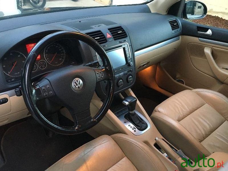 2005' Volkswagen Golf 2.0 Tdi Sport Dsg photo #1