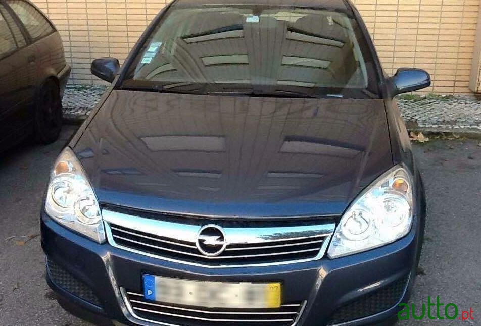 2007' Opel Astra 1.3 Cdti photo #1