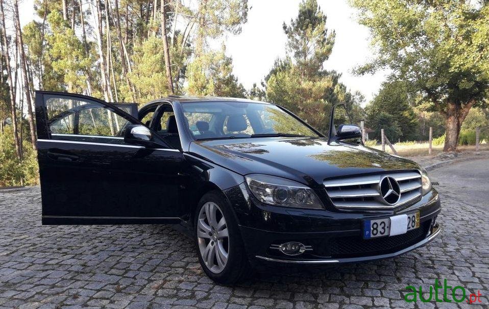 2008' Mercedes-Benz C-220 photo #2