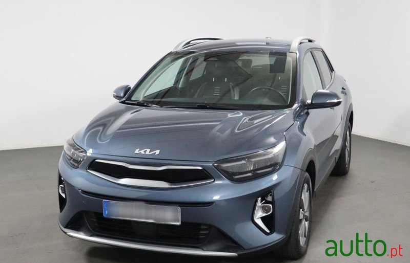 2023' Kia Stonic 1.2 Move photo #1