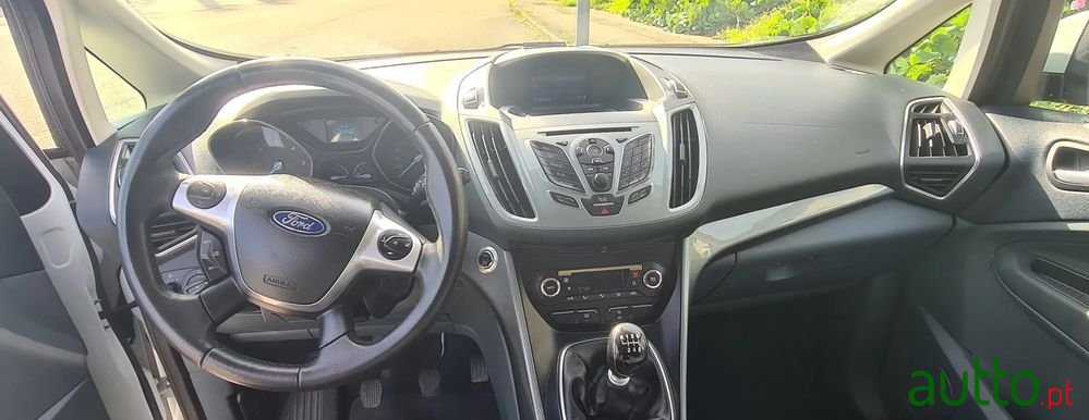 2014' Ford Grand C-MAX photo #6