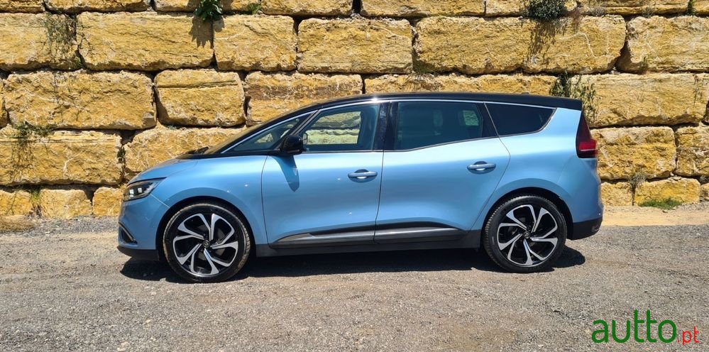 2019' Renault Grand Scenic photo #3