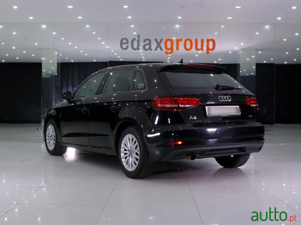 2018' Audi A3 Sportback photo #4