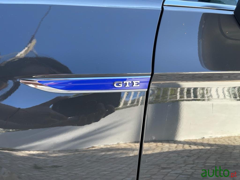 2021' Volkswagen Passat Variant photo #7