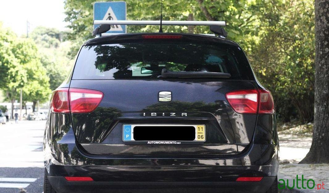 2011' SEAT Ibiza St Copa photo #3