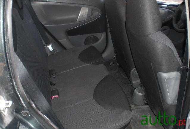 2007' Toyota Aygo photo #5