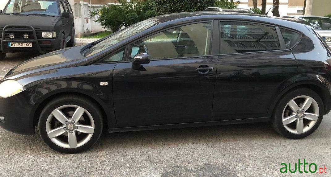 2008' SEAT Leon Nacional photo #2