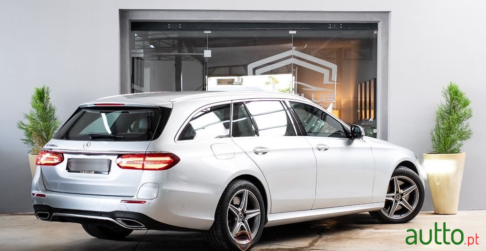 2020' Mercedes-Benz Classe E photo #6