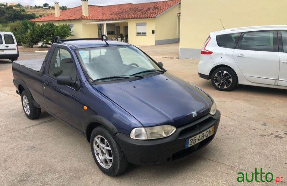 2000' Fiat Strada photo #2