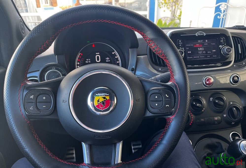 2018' Fiat 500 Abarth photo #5