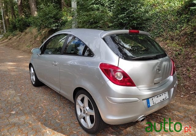 2008' Opel Corsa photo #4