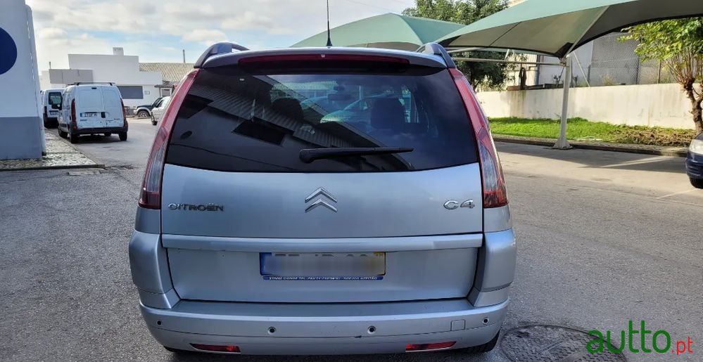 2010' Citroen C4 Grand Picasso photo #6