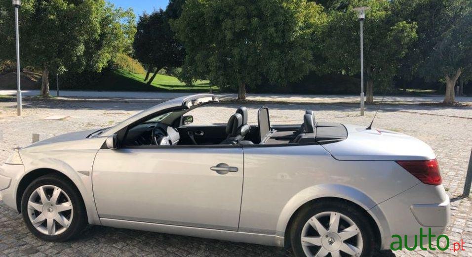 2009' Renault Megane photo #4