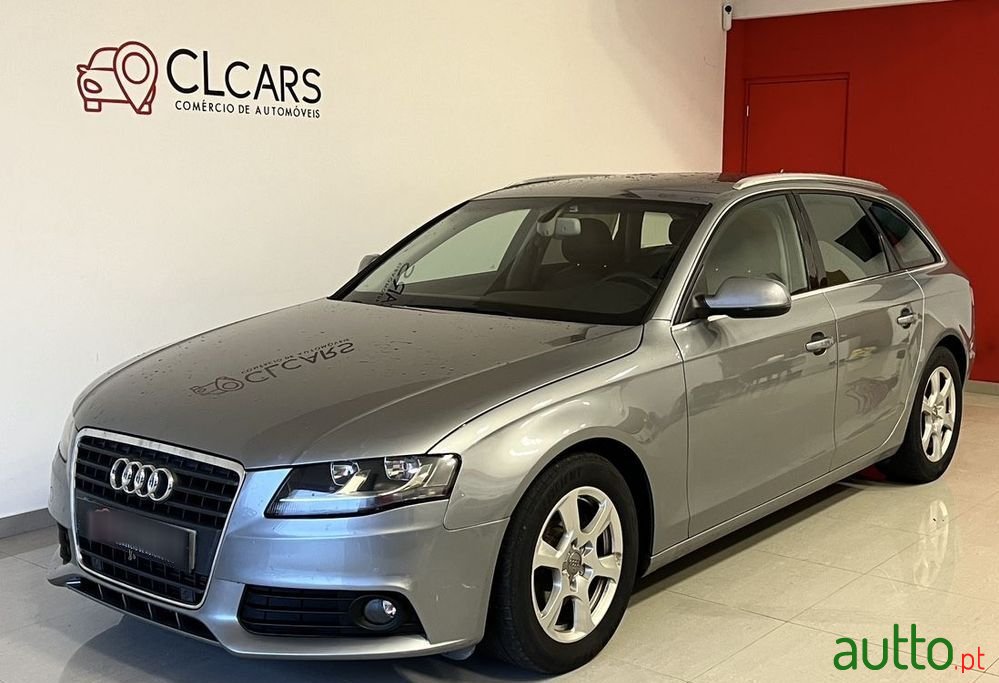 2010' Audi A4 Avant photo #1