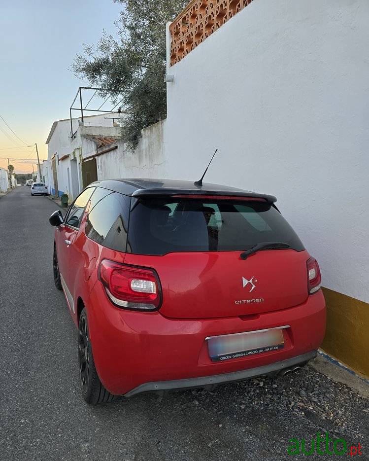 2010' Citroen DS3 photo #2